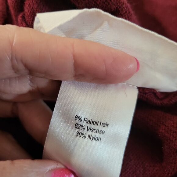 Women's V-Neck Sweater - Burgundy - Picture 7 of 7